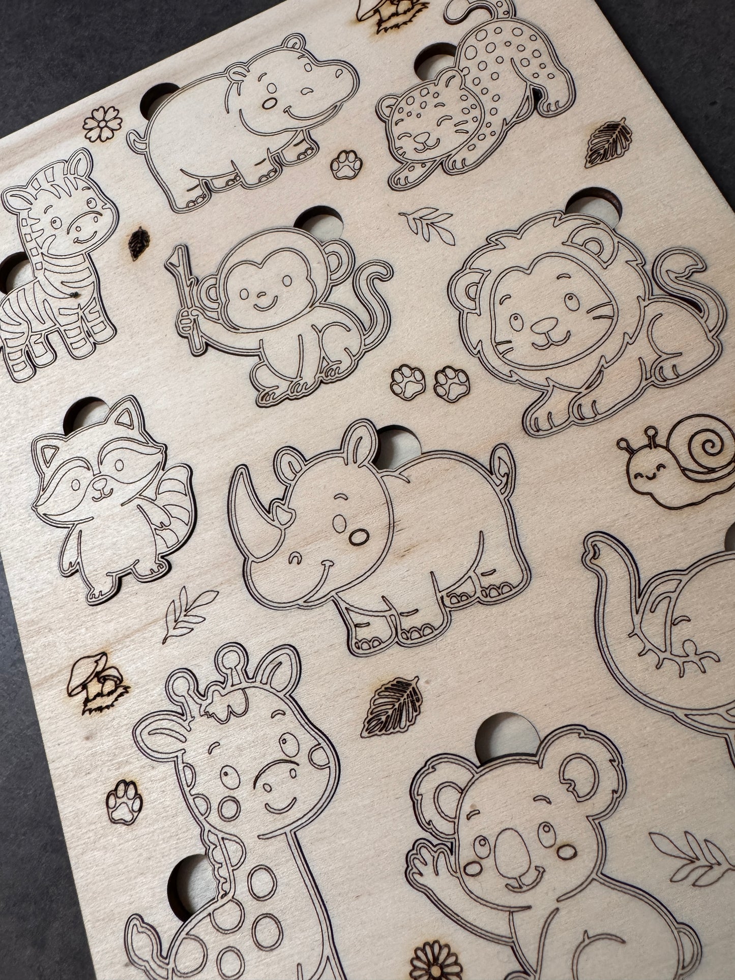 Gioco Montessori “Puzzle in legno per bambini con animali”