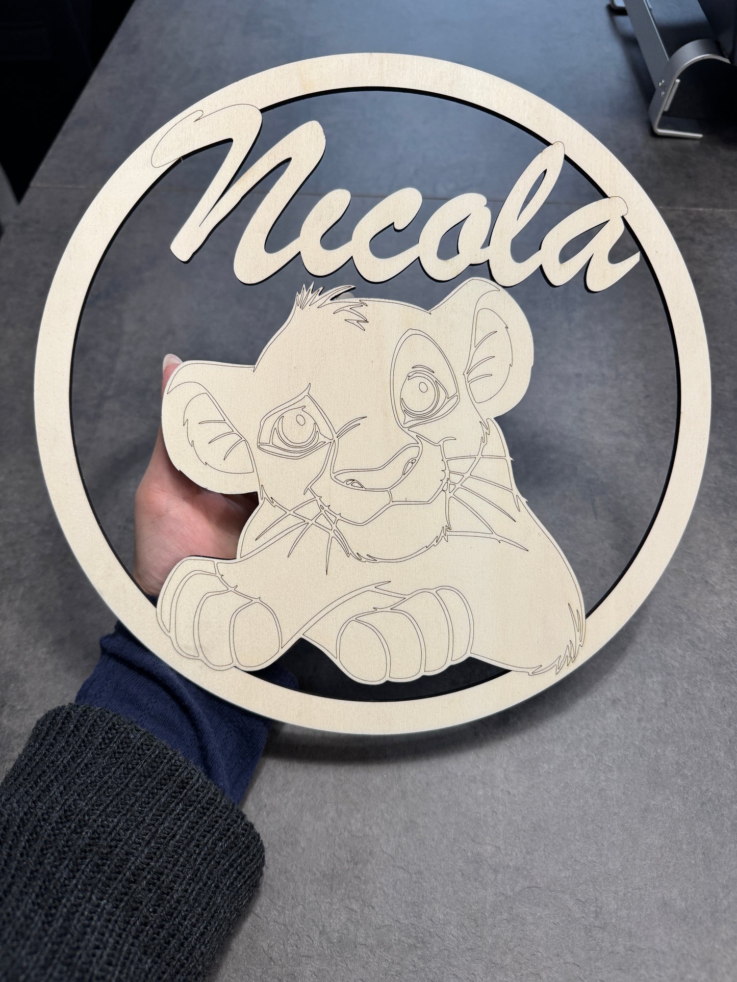 Cerchio in legno con nome personalizzato