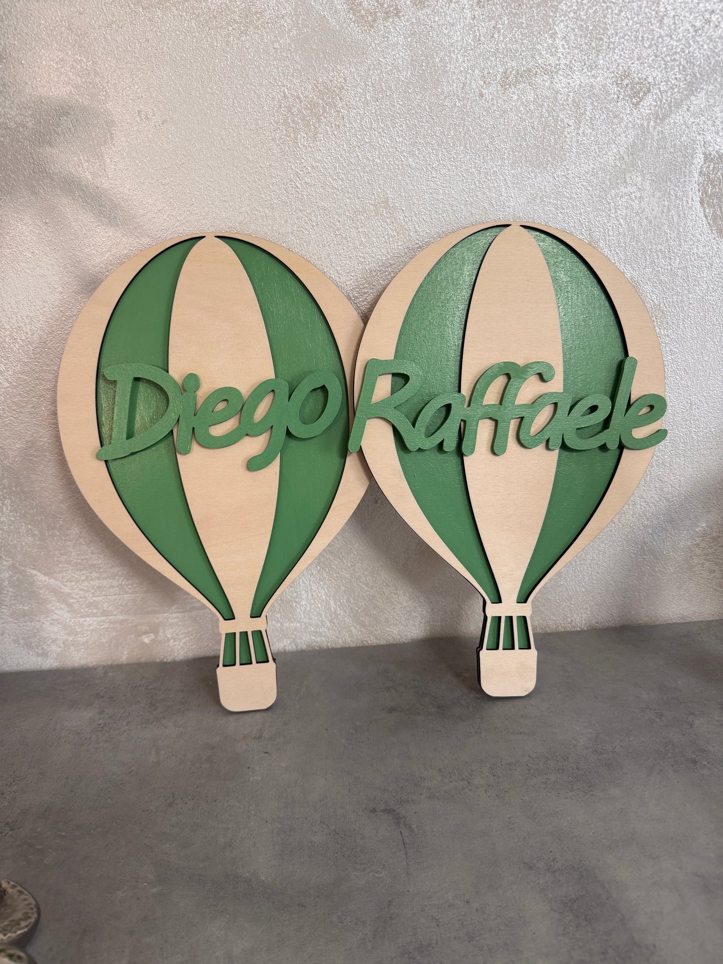 Fiocco nascita Mongolfiera in legno con nome Mywoody