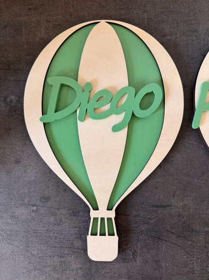 Fiocco nascita Mongolfiera in legno con nome Mywoody