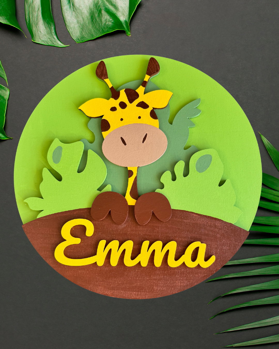 Cerchio in legno 3D con dolce giraffa