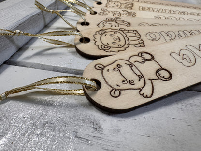 Segnalibro in Legno Personalizzato con Nome e Animaletto