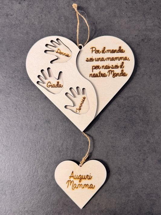Cuore in legno Festa della Mamma con manine 3D ❤️
