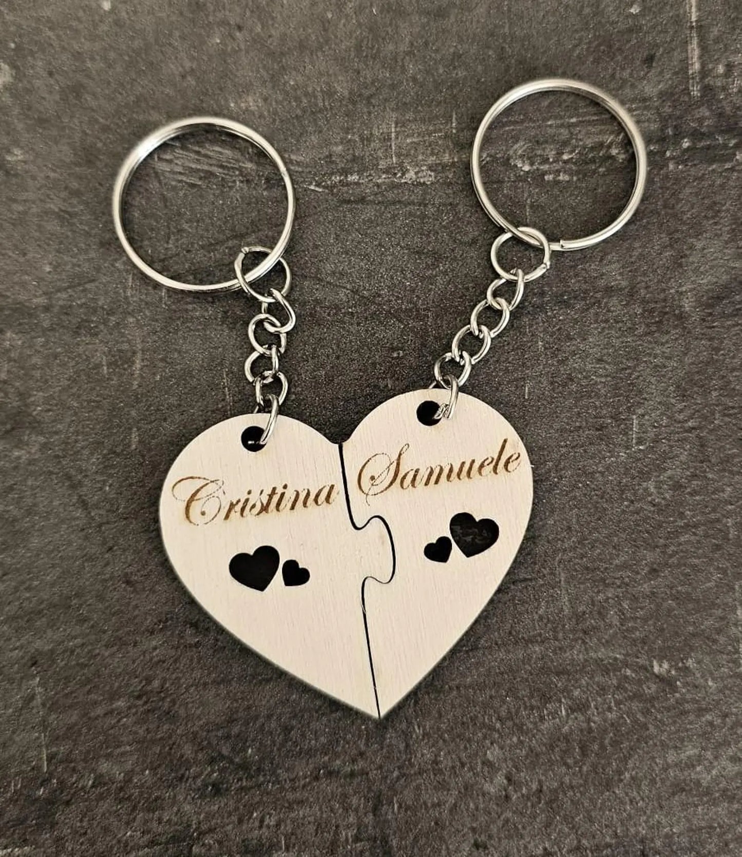 Portachiavi in legno personalizzato con incisione