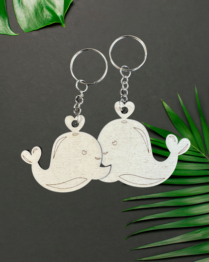 Coppia di portachiavi in legno con animali