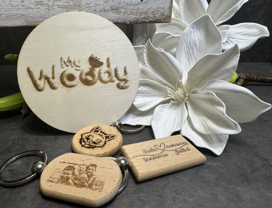 Portachiavi in legno personalizzato con incisione