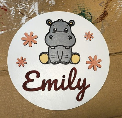 Fuoriporta in legno personalizzato con nome e Hyppo